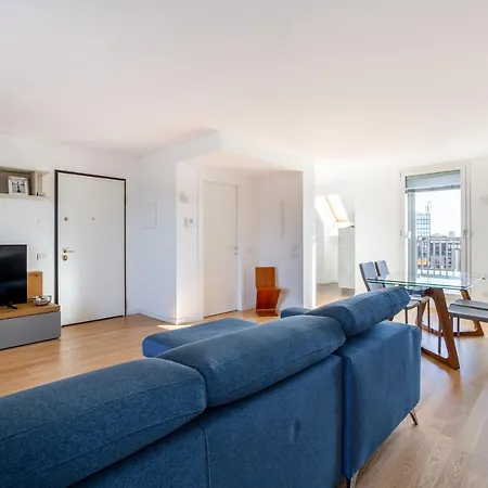 Guesthost - Modern With Terrace, Wifi & Ac Apartament *
