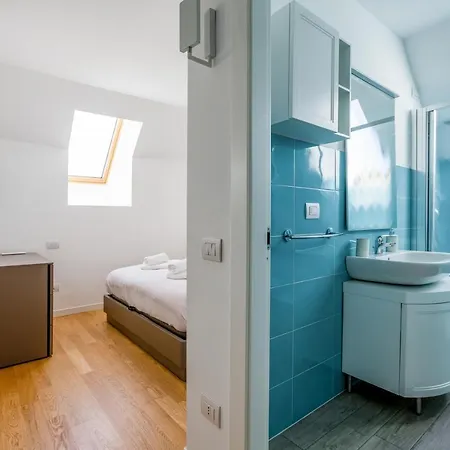 Guesthost - Modern With Terrace, Wifi & Ac Apartament
