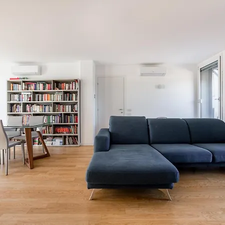 Modern With Terrace, Wifi & Ac Apartamento Milán