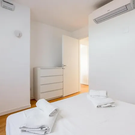 Appartement Modern With Terrace, Wifi & Ac Milan