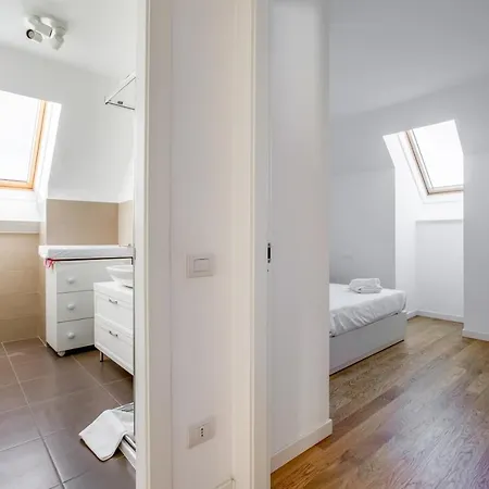 Appartement Modern With Terrace, Wifi & Ac